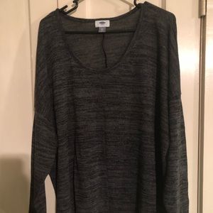 BLACK PULL OVER SWEATER